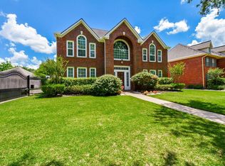 16811 Rustic Colony Dr, Sugar Land, TX 77479