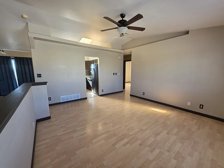 979 S Coral Ln — Photo 3