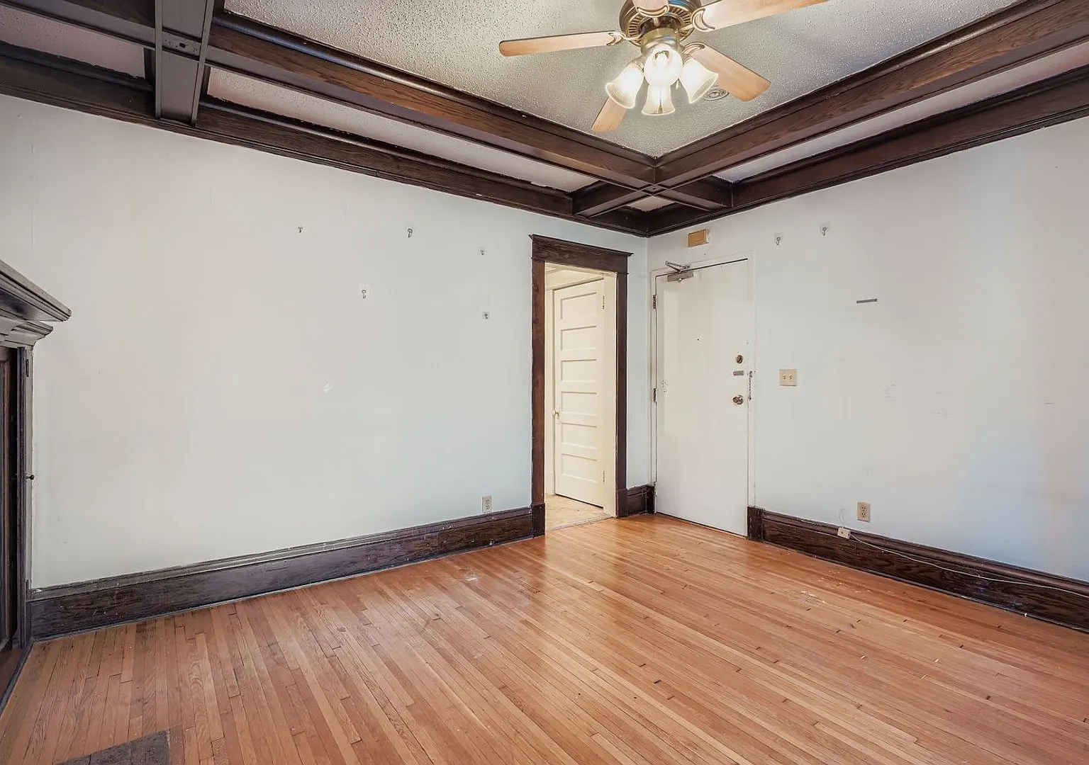 250 Marshall Ave — Photo 3