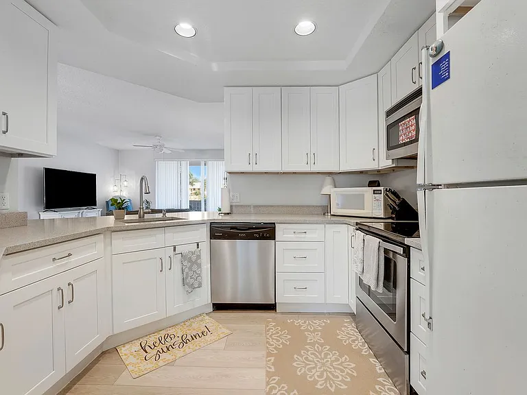 101 Muirfield Ct #C — Photo 9