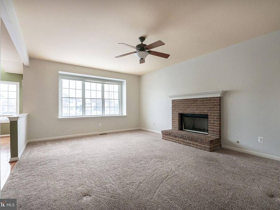 1st image of 22662 Taylorstown Hunt Ct