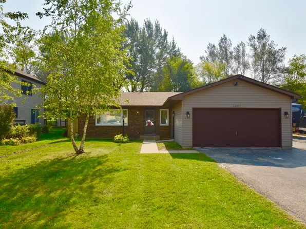 3007 18th St, North Chicago, IL 60064