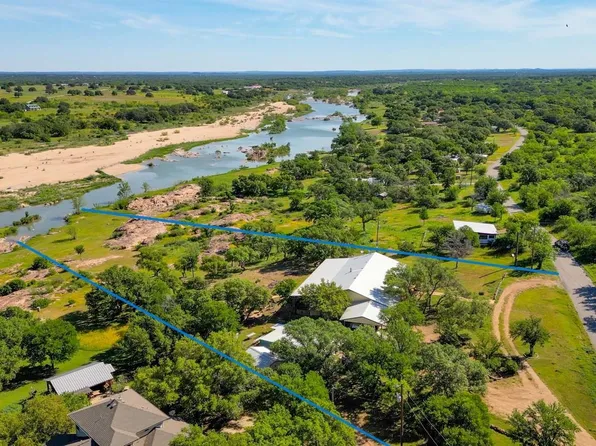 501 Scott Drive, Llano, TX 78643