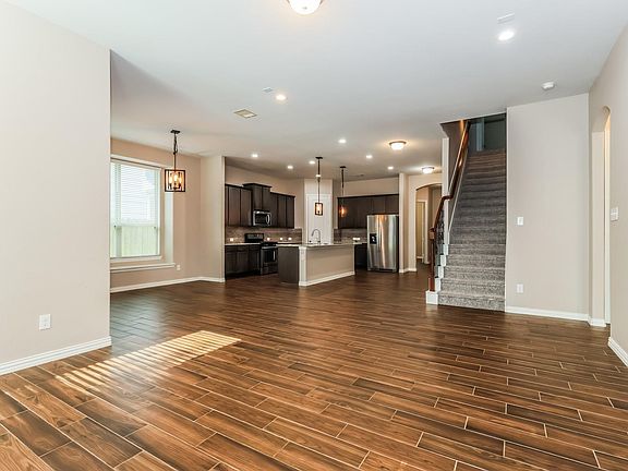 4th image of 29546 Westhope Dr