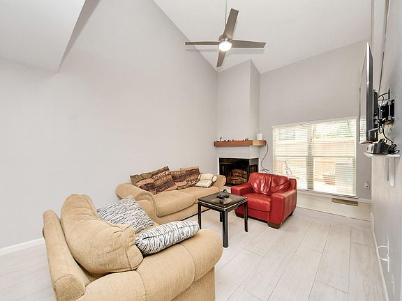 2nd image of 9447 Pagewood Ln #9447