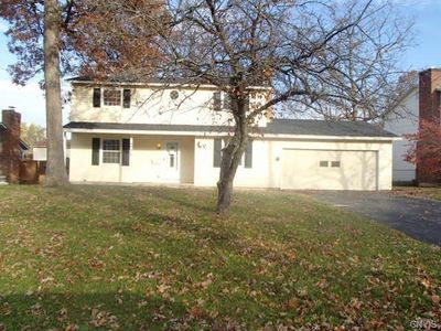 4937 Darien Dr, Liverpool, NY, 13088