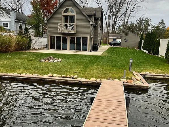 8065 S Portage Rd, Jackson, MI 49201