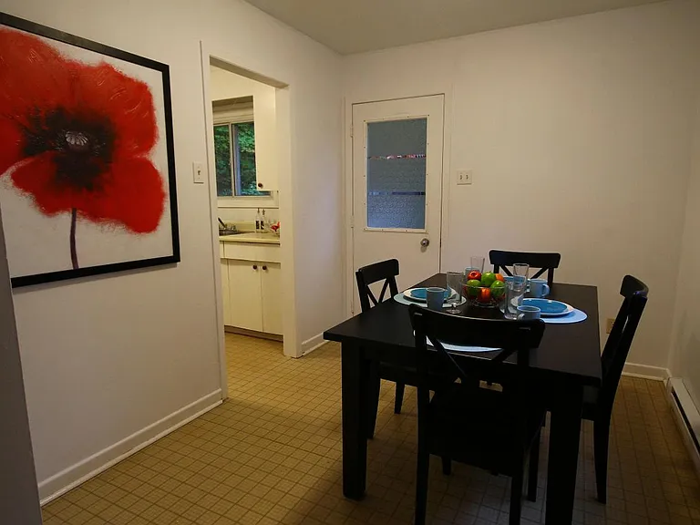 362 Shanty Bay Rd — Photo 3