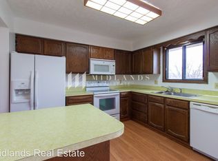 7703 S 76th Ave, La Vista, NE 68128
