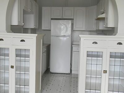 2nd image of 224 E Court St APT 205