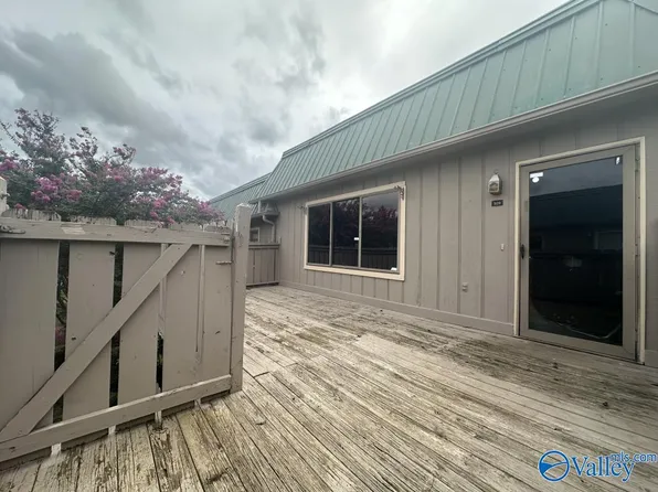 2225 Golf Rd SW APT 509, Huntsville, AL 35802