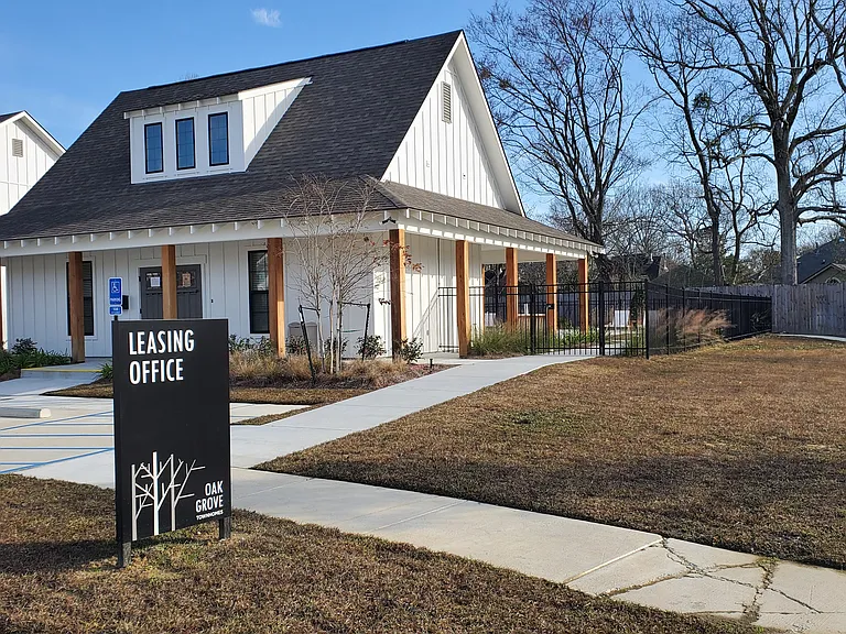 Oak Grove Townhomes WT — Photo 6