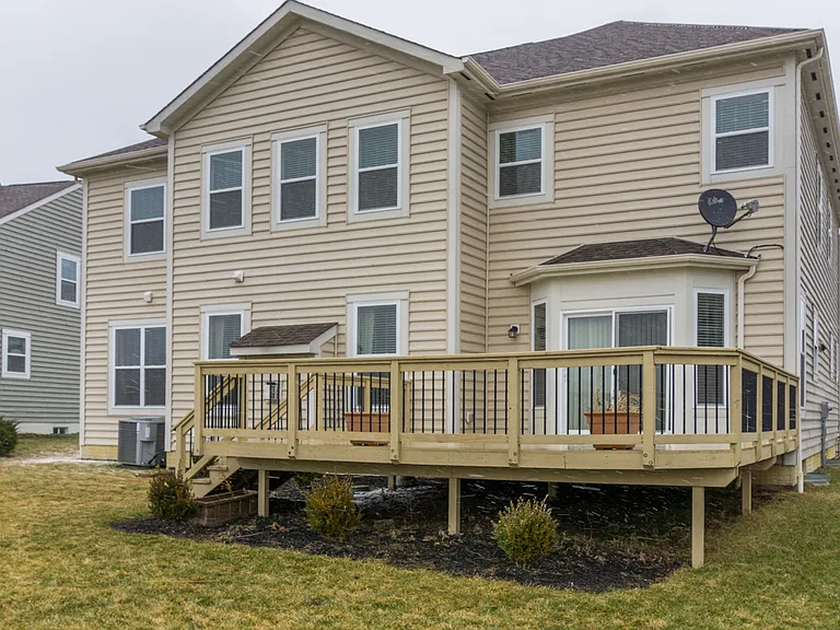 Scioto Chase Blvd — Photo 14