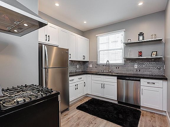 1st image of 681 Shatto Pl APT 206