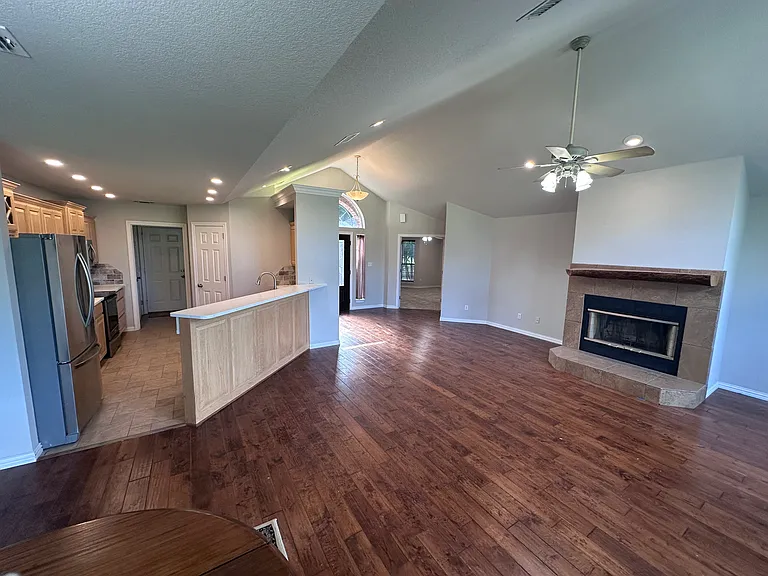 4203 Southaven Ct — Photo 7
