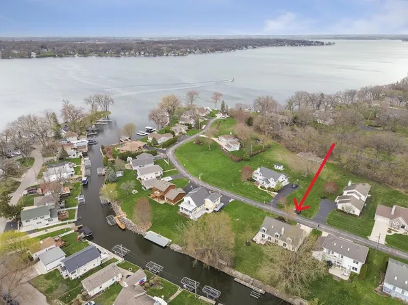 4211 Robbins ROAD, Delavan, WI 53115