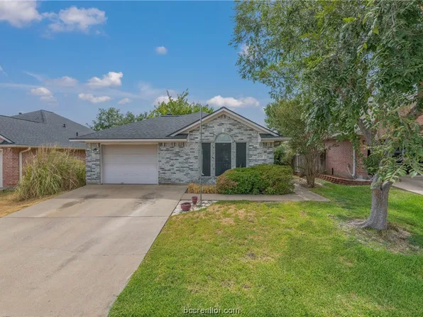 2626 Lochinvar Ln, Bryan, TX 77802