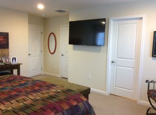 901 Pointe View Dr, Mars, PA 16046