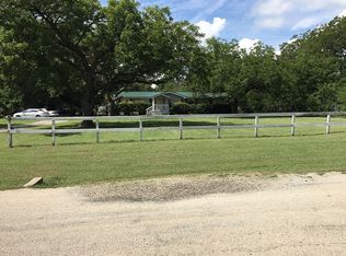 814 Halbert Dr, Newark, TX 76071