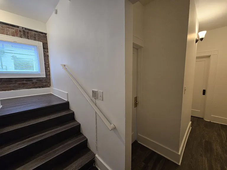 Ansonia Apartments — Photo 18