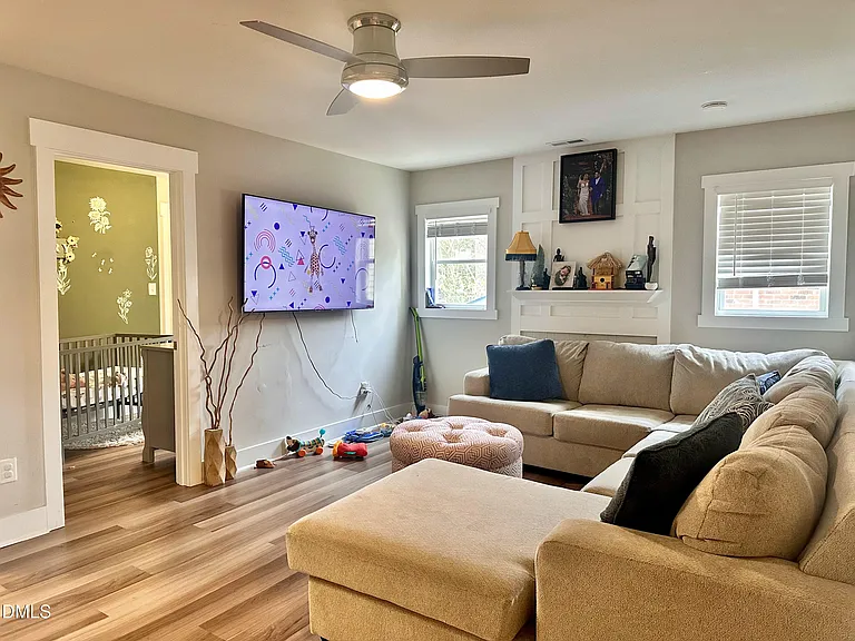 711 Sherrybrook Dr — Photo 10