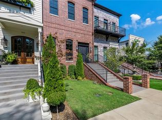 517 SE 6th St, Bentonville, AR 72712