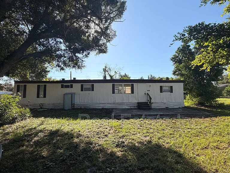 8385 Nault Rd — Photo 1