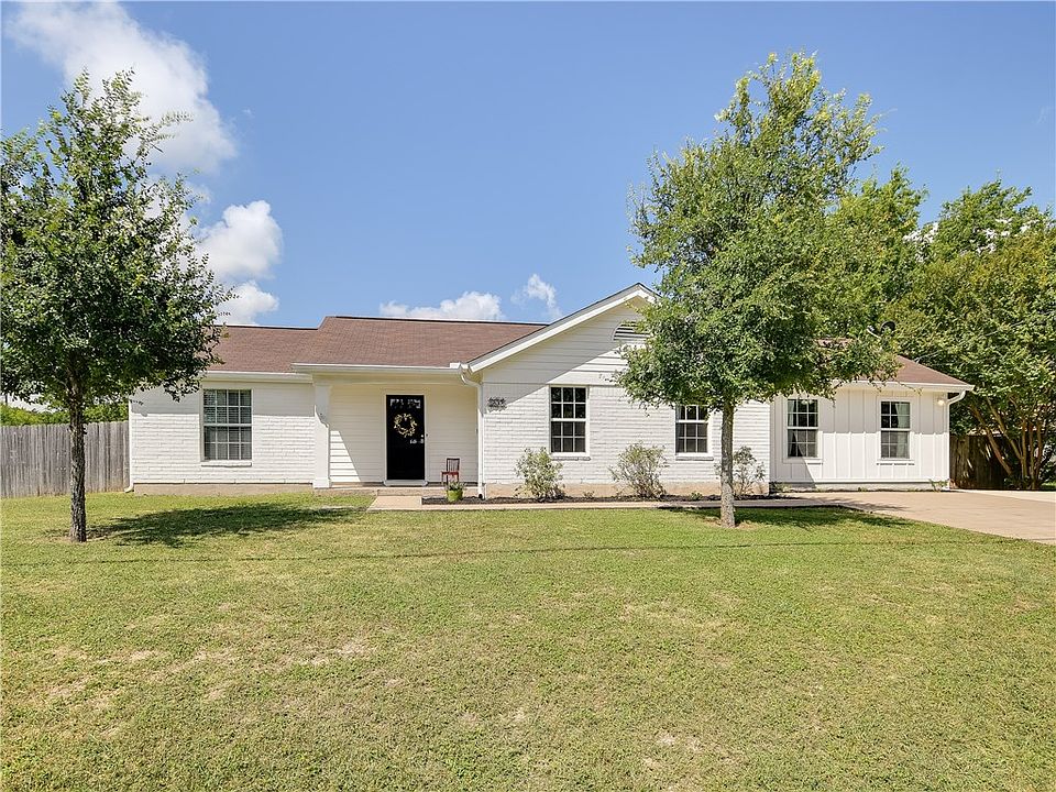 1st image of 203 Montague Dr