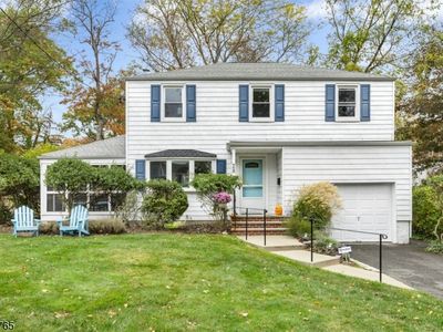 28 Lexington Dr, Livingston, NJ, 07039