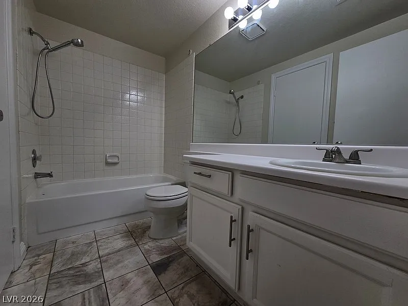 2 bed, 2.0 bath, 1131 sqft, $1,775 — Photo 3