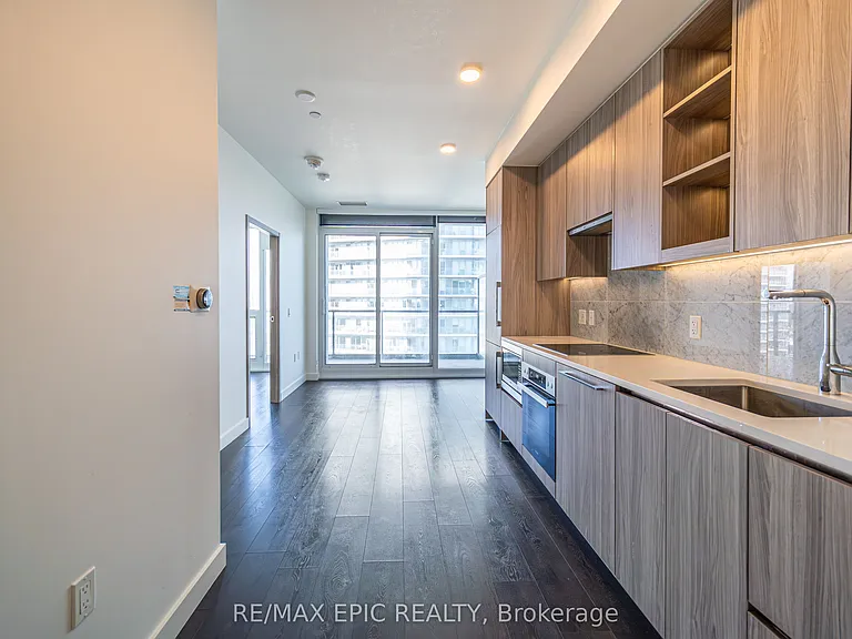 95 McMahon Dr #2715 — Photo 10