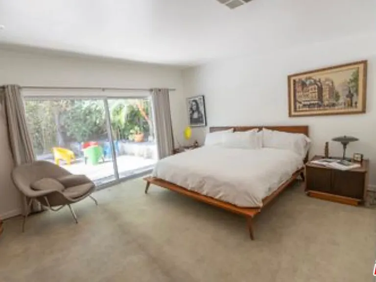 5715 Satsuma Ave — Photo 22