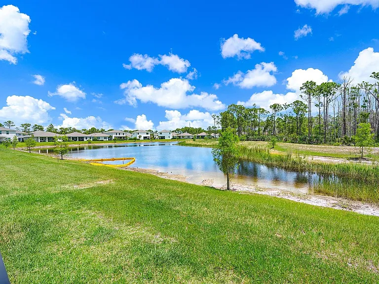 6841 SE Park Trace Dr — Photo 17