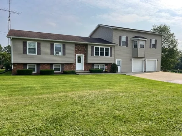 9961 Adamsville Rd, Hartstown, PA 16131