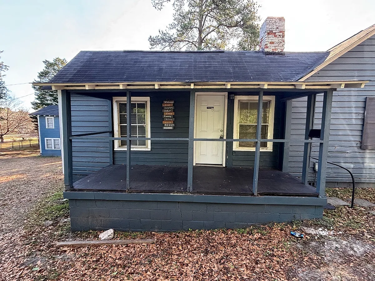 Building Photo - 3519 Hill St