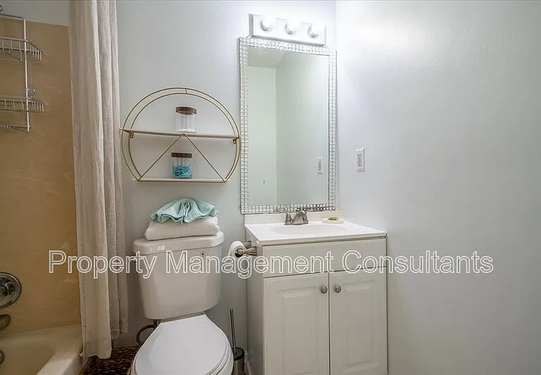 10017 Torino Dr SE — Photo 29
