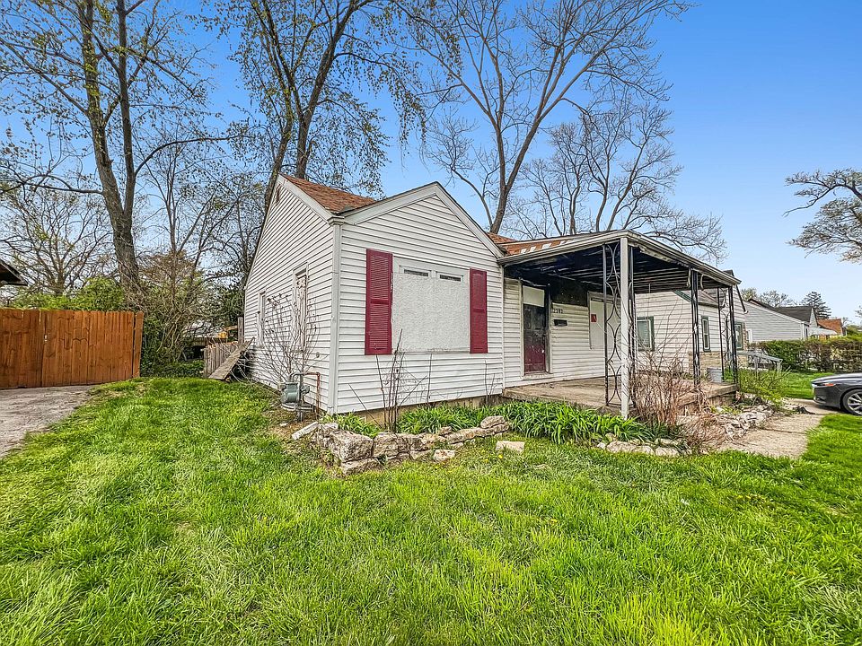 1st image of 2382 Vendome Dr S