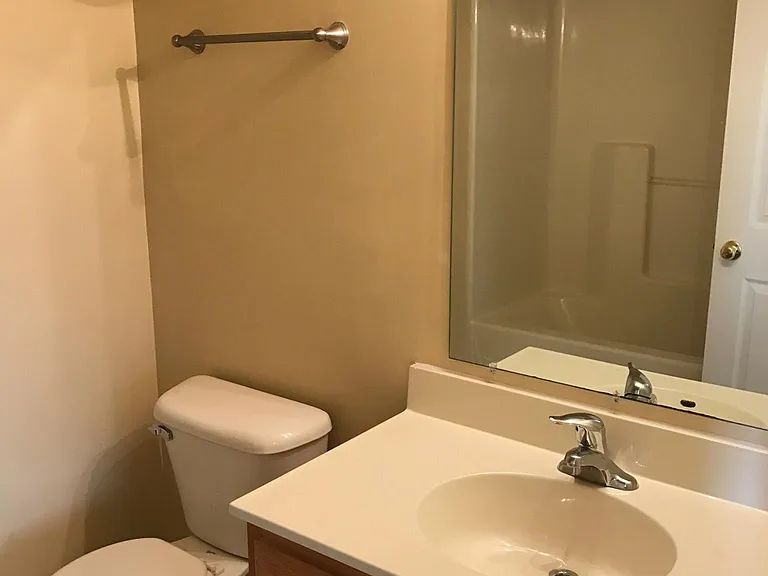 730 Bassett Dr — Photo 9