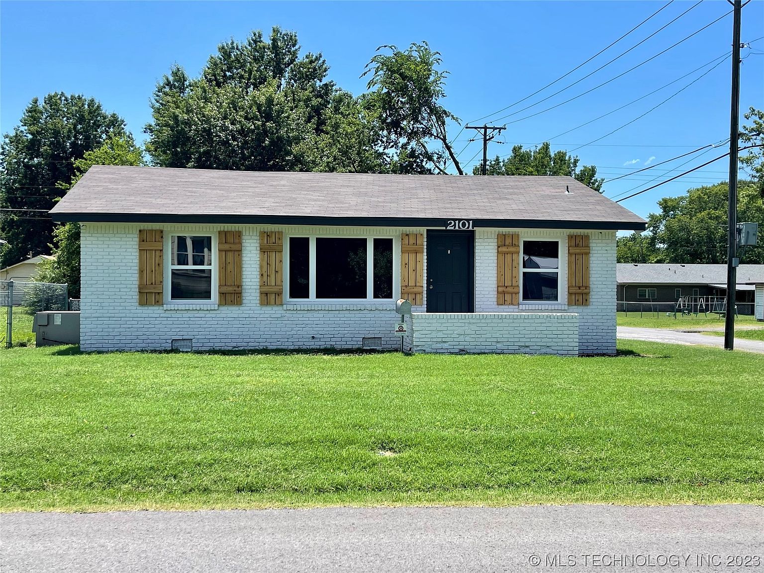 2101 Robison St, Muskogee, OK 74403 MLS 2327813 Zillow