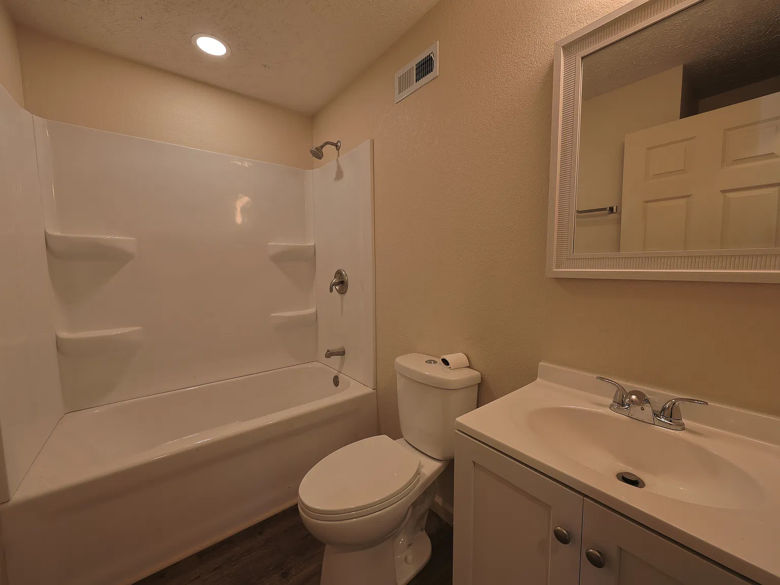 718 E Union St. — Photo 2