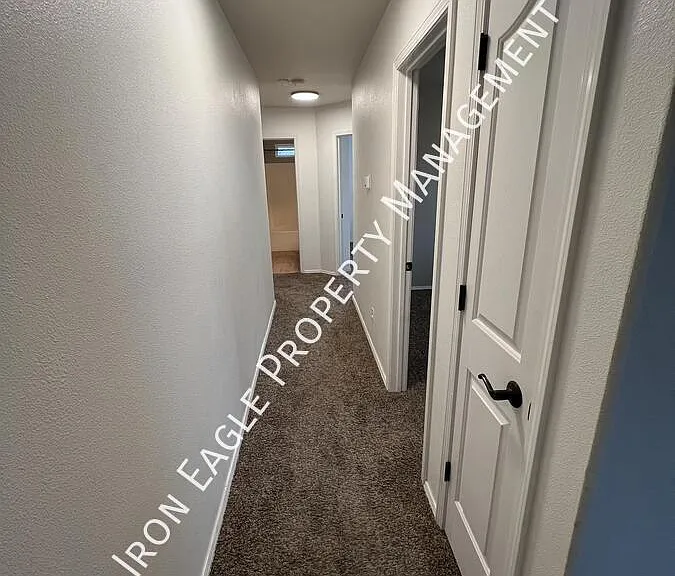1451 E Beagle St — Photo 12