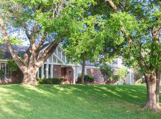 505 Candlewood Rd, Fort Worth, TX 76103