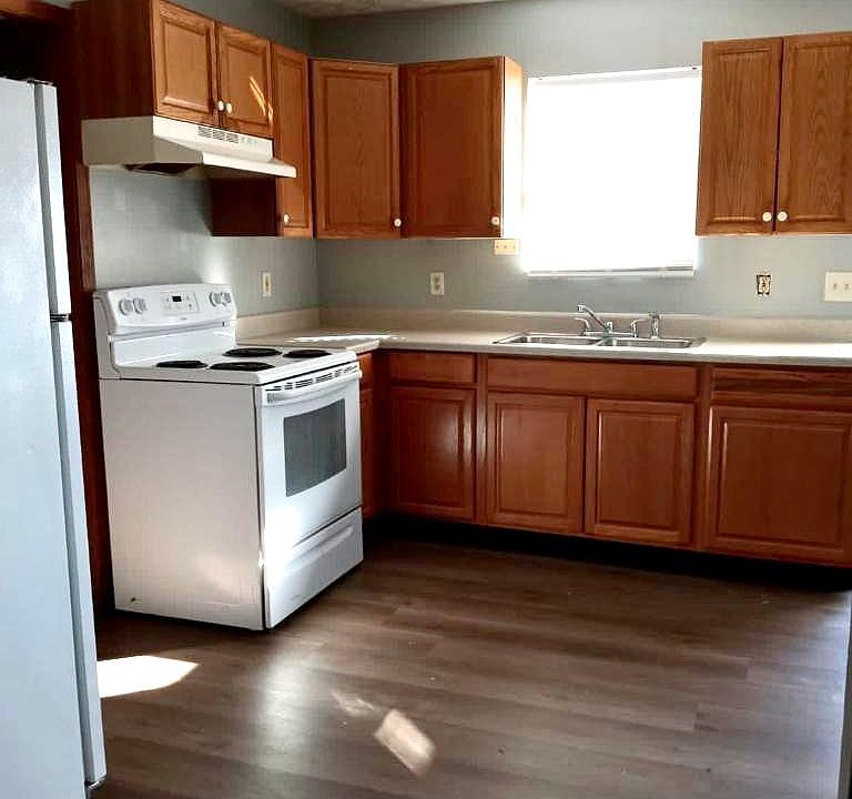 1st image of 1800 E 42nd St APT G