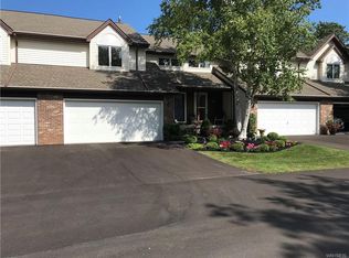 87 Westwood Rd, Lancaster, NY 14086
