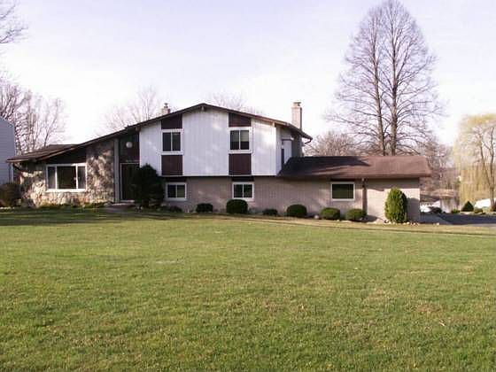 1st image of 5493 Leafwood Dr