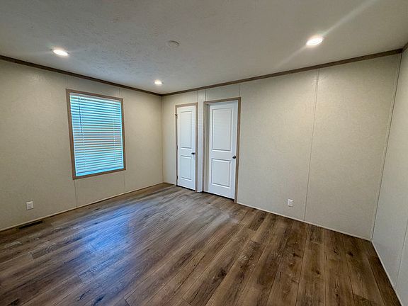 5th image of 23432 Winifred Ave #29