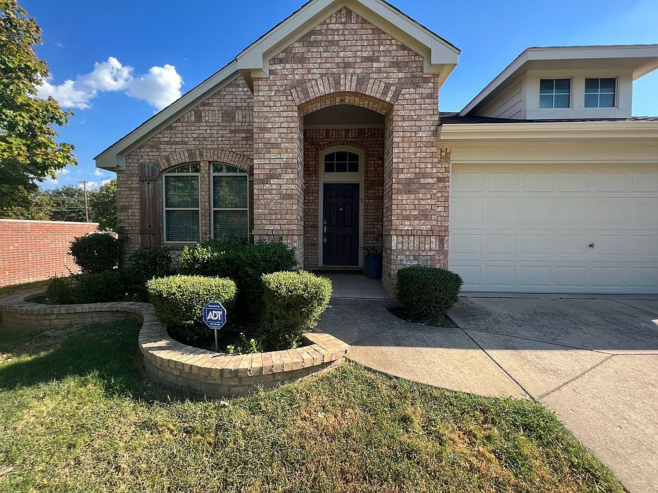 1st image of 803 Ridge Point Dr