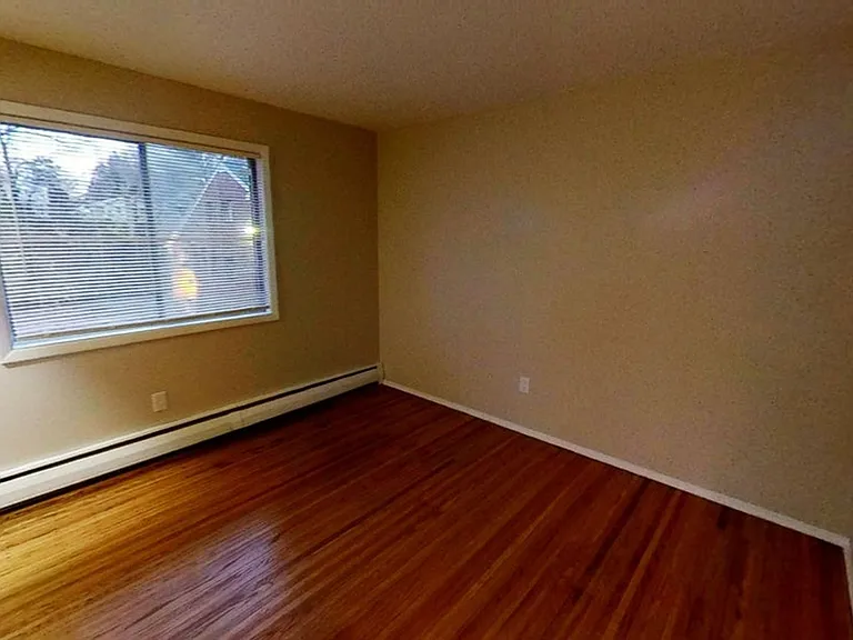 154 Woodhill Dr #3 — Photo 6