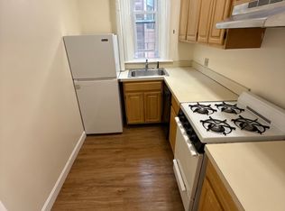 463 Park Dr APT 19, Boston, MA 02215