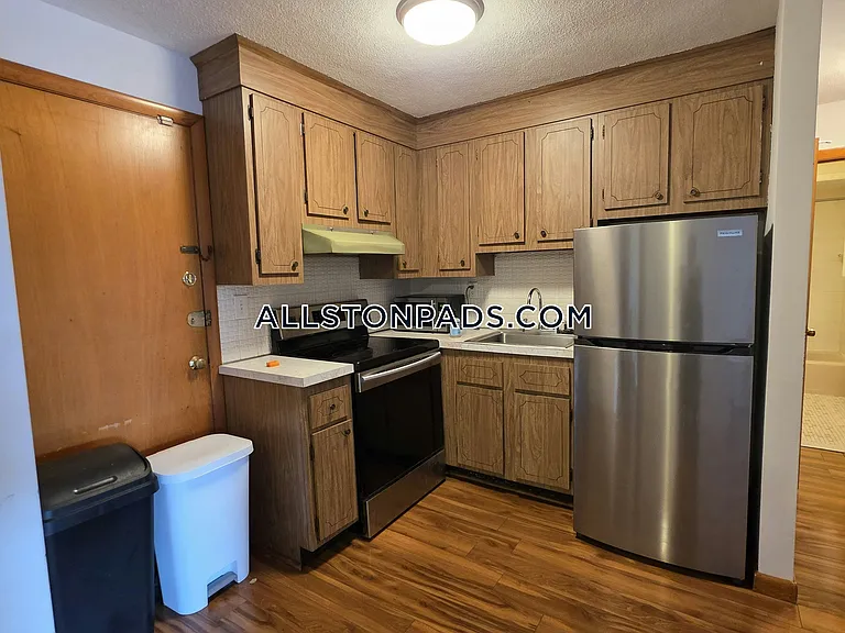 28 Brentwood St #7 — Photo 19